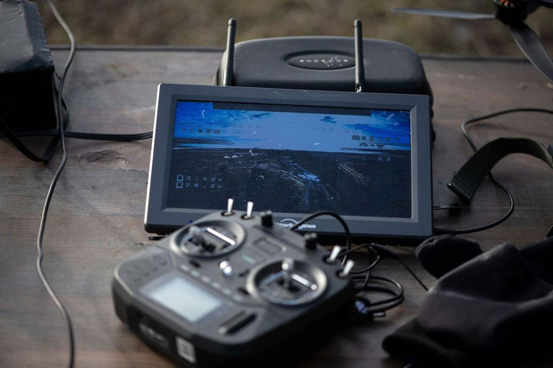 穿越机控制端整机